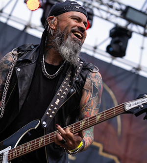 Peyote Barrera - Bajista de Battlerage